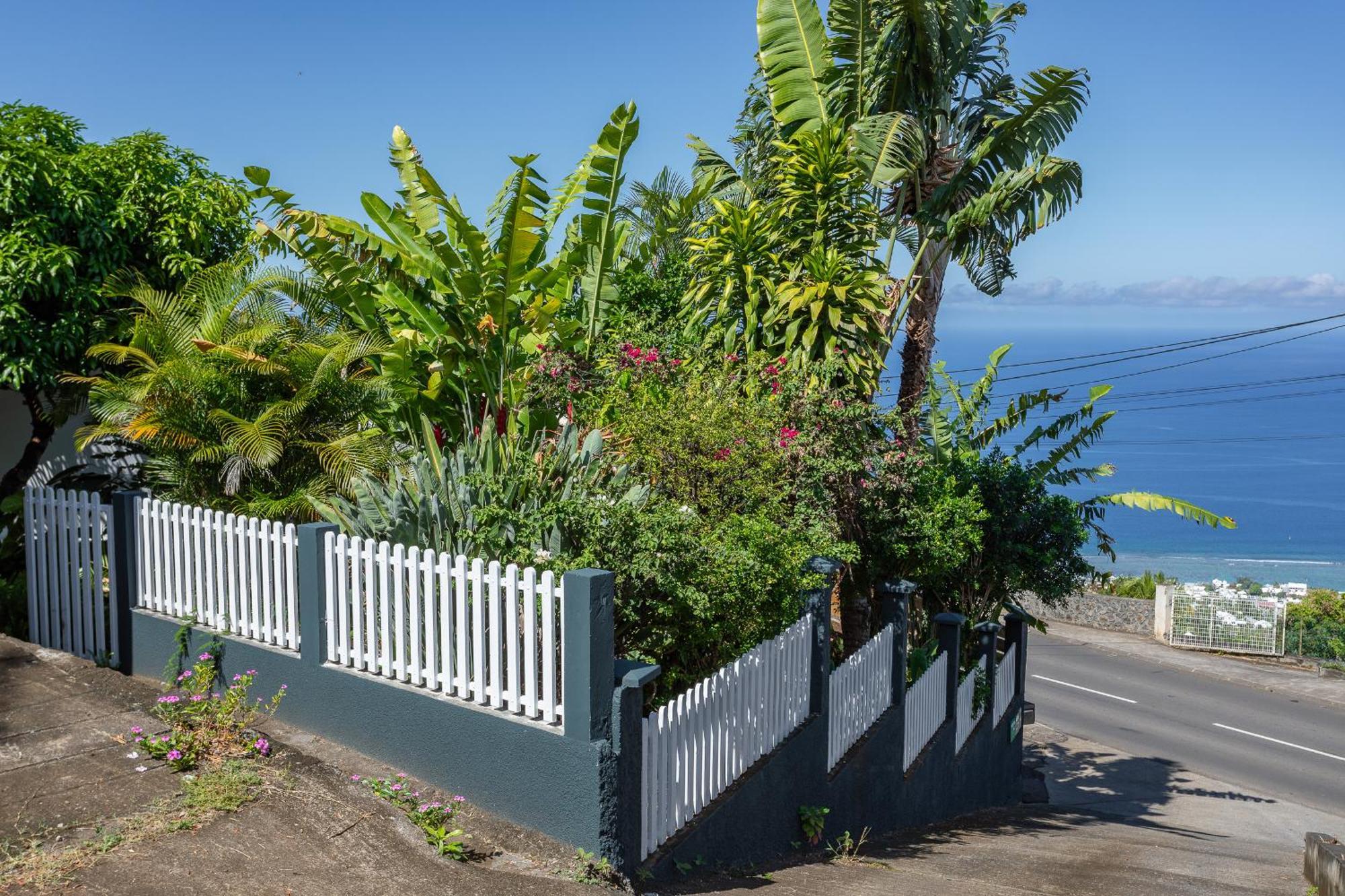 Villa Leu Seaview แซ็งต์-เลอ ภายนอก รูปภาพ
